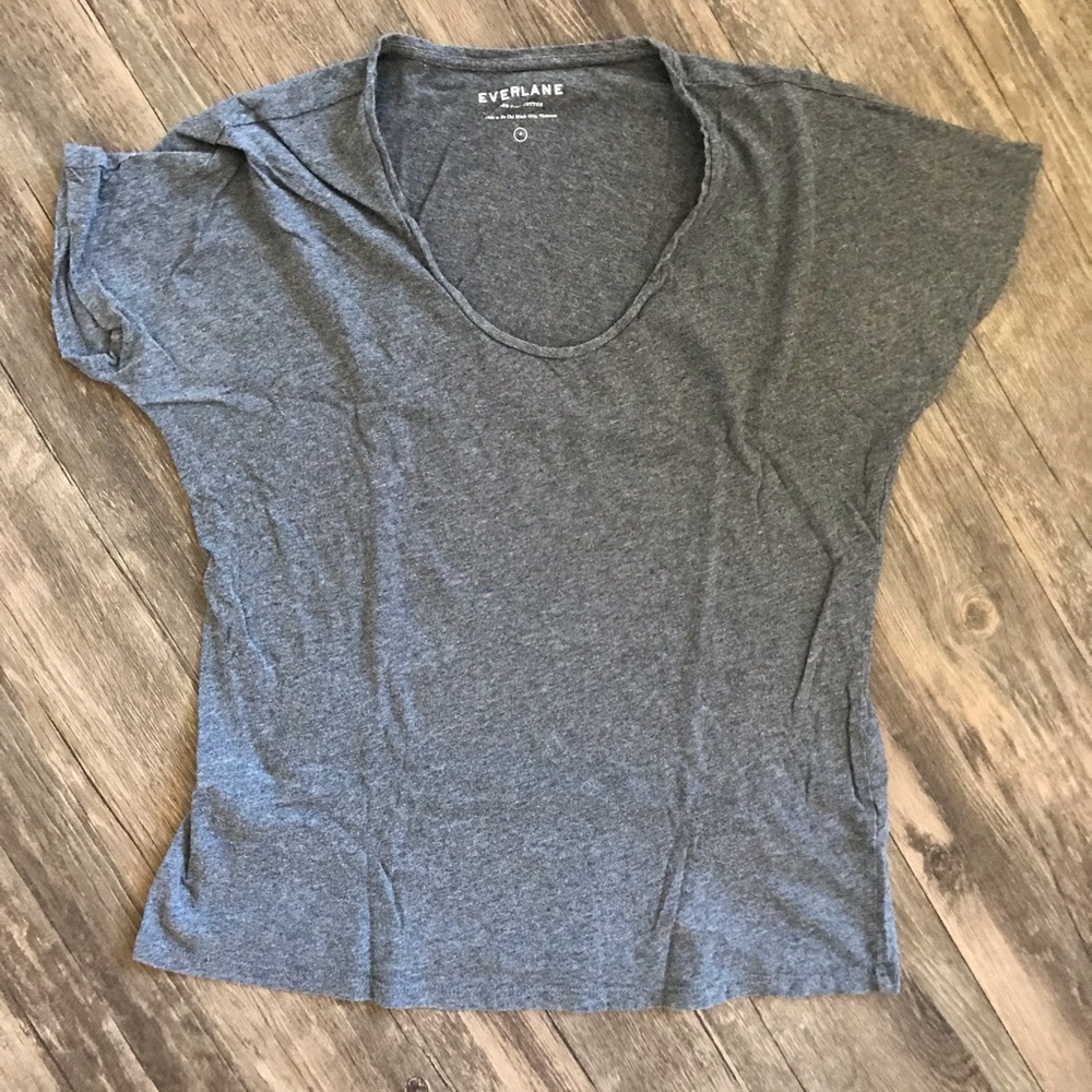 Everlane Scoop Neck Tee Shirt